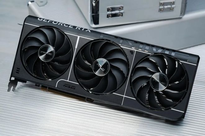 5080必搭4K240Hz OLED显示器不朽情缘平台推荐这台神器拉满游戏体验！RTX(图2)